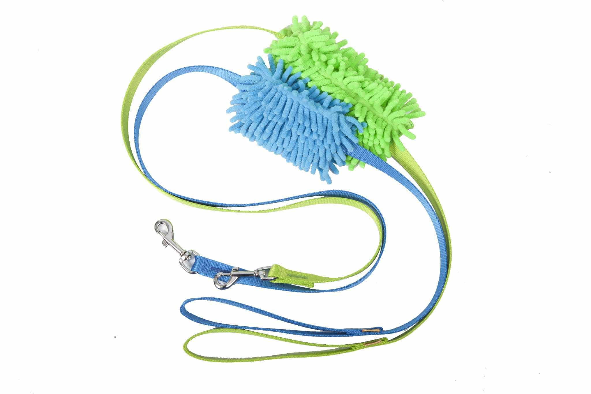 Povodec za psa z vpeto MOP igračo